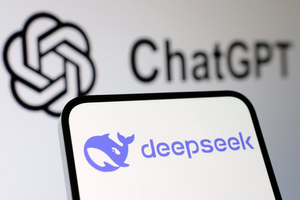 Deepseek and chatgt logos