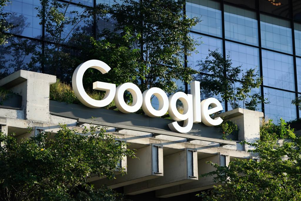 Google expands volunteer purchase offers, orders some remote workers to return to the office between he